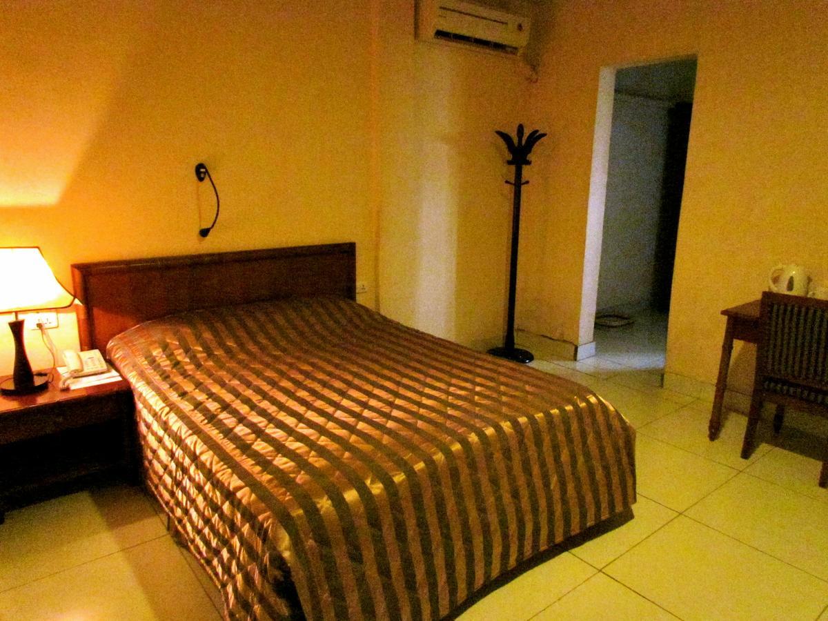 Hotel Chez Wou 吳家園 Himeur al Goz Dış mekan fotoğraf